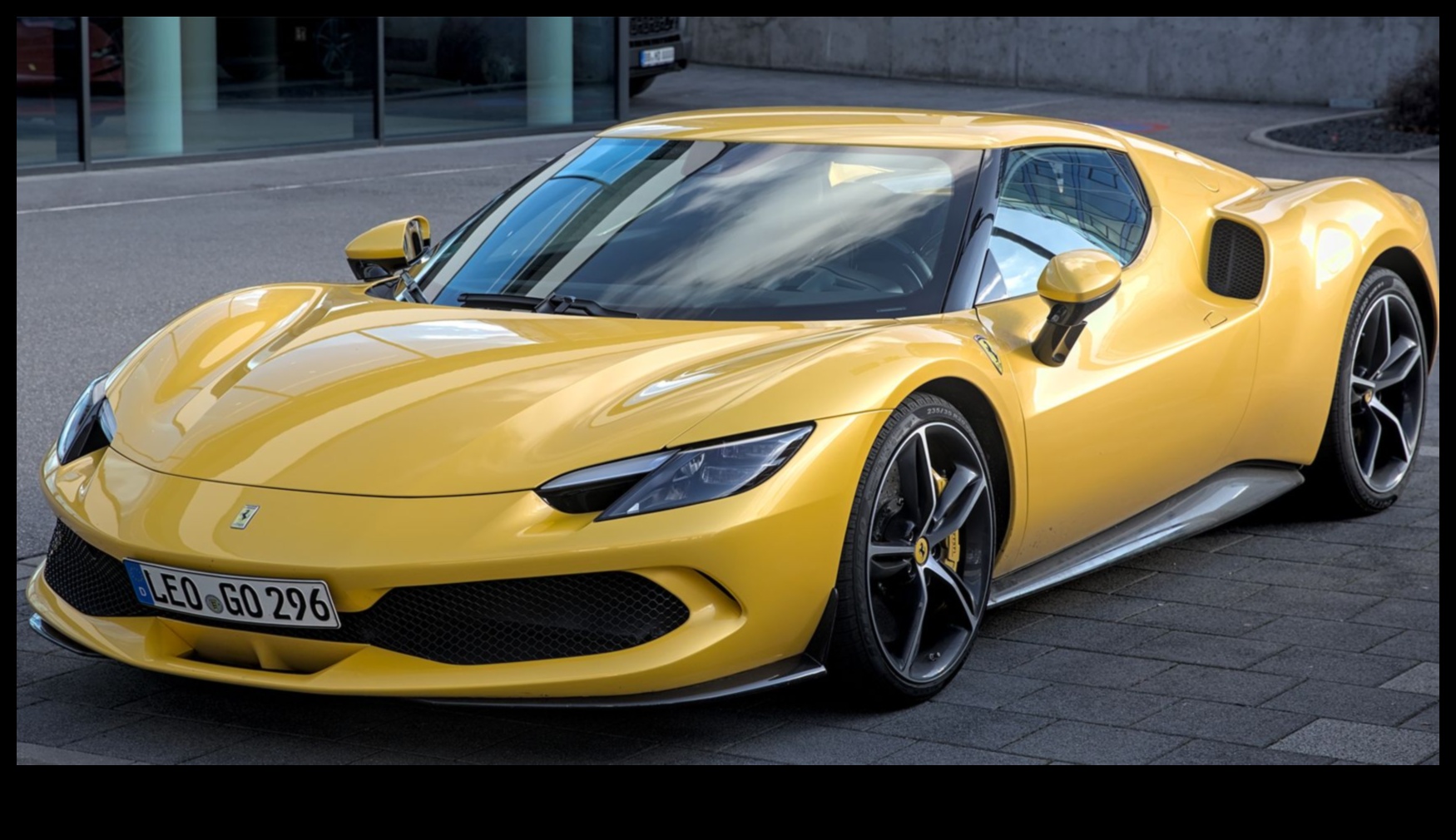 יוקרה בנתיב מהיר: מכוניות ספורט ושיא ההנאה מהנהיגה