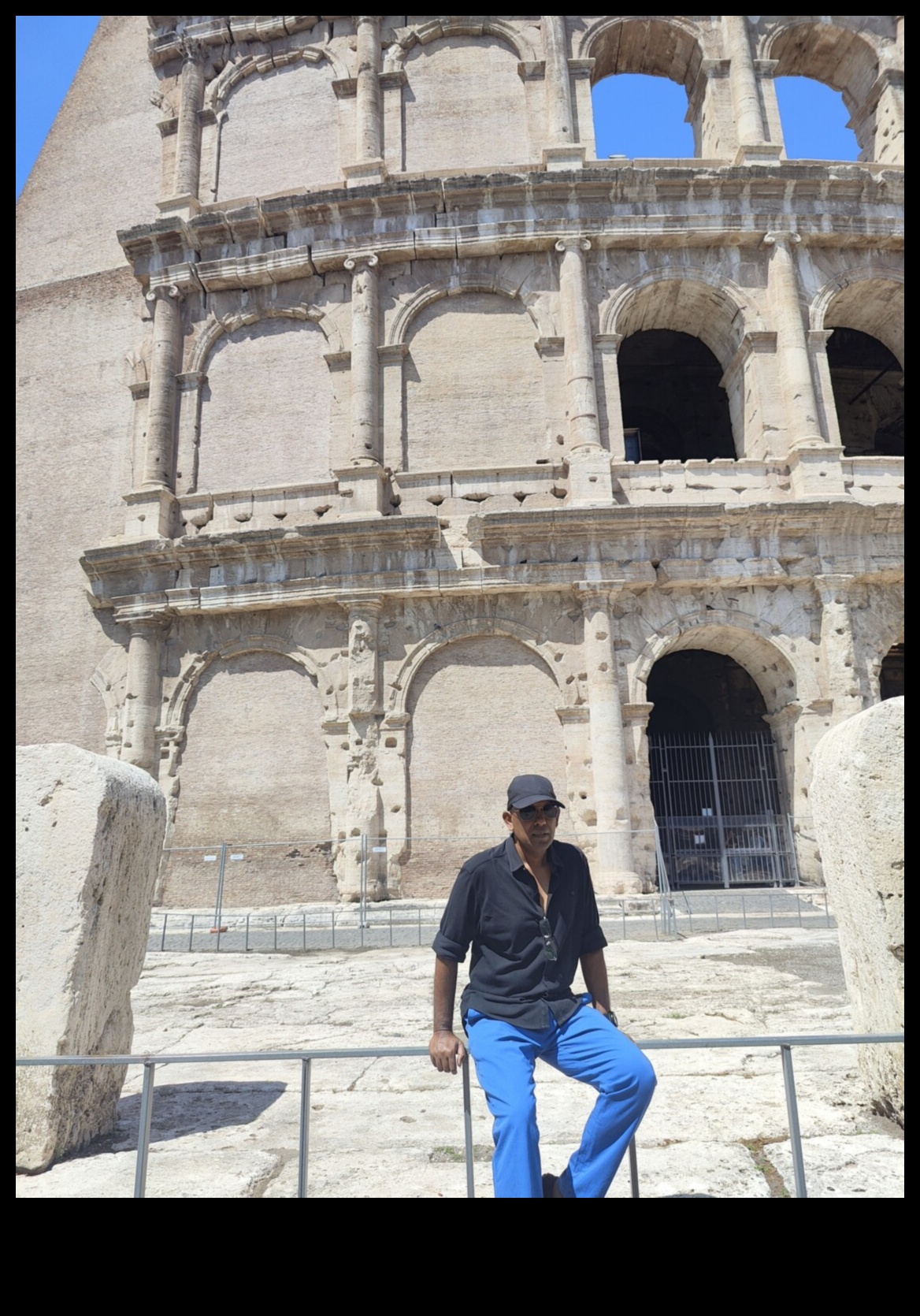 לחישות חוכמה: הדים מחומות אתרים היסטוריים